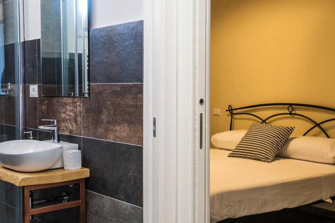 ليتشي 4 Balconi Rooms-Elements B&B المظهر الخارجي الصورة