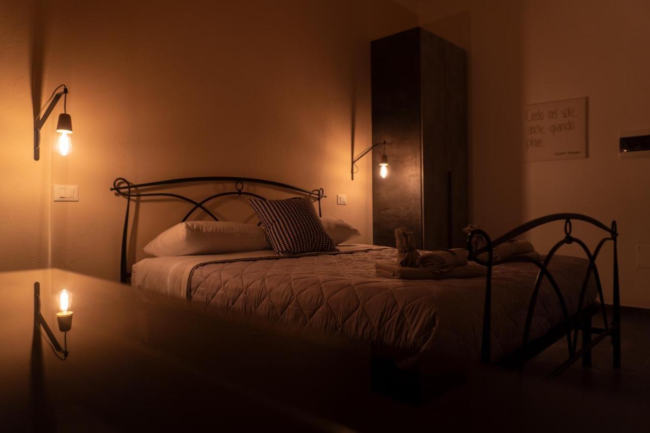 ليتشي 4 Balconi Rooms-Elements B&B المظهر الخارجي الصورة