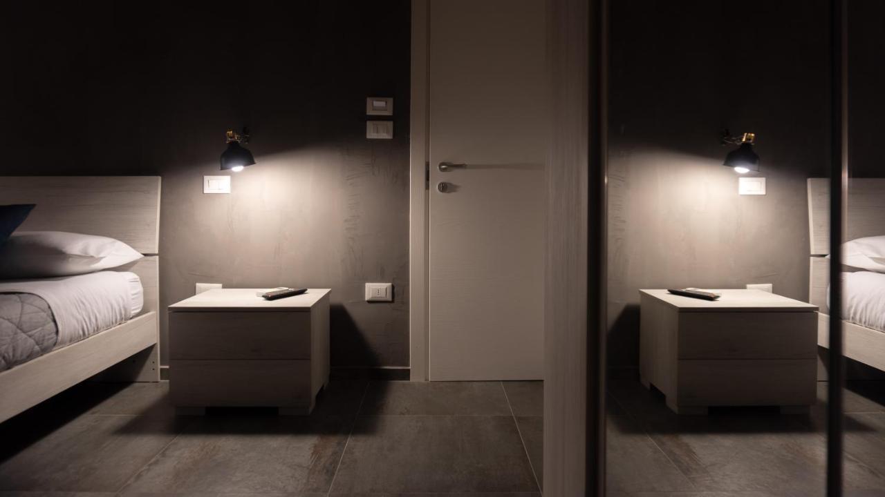 ليتشي 4 Balconi Rooms-Elements B&B المظهر الخارجي الصورة